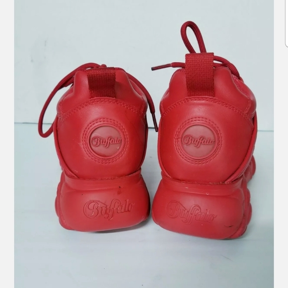SOLD Buffalo Size 7.5 Corin Chunky Platform Sneakers Red Disruptors Thick Sole - Picture 4 of 9